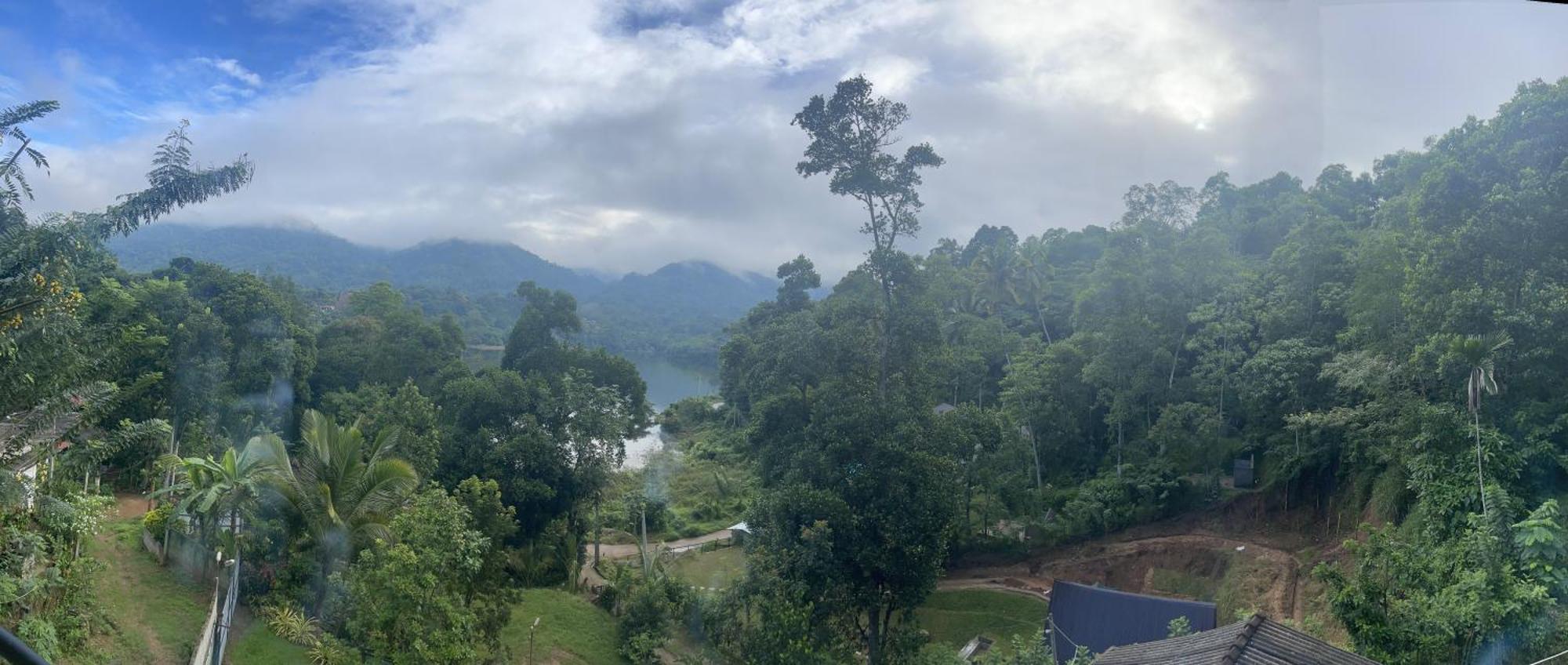 Eagles Lodge - Kandy Digana Exteriör bild